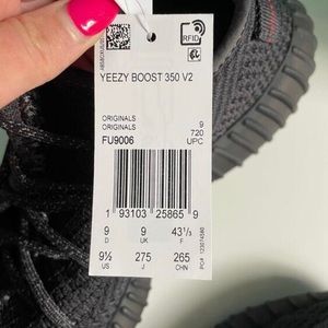 Yeezy 350 v2
